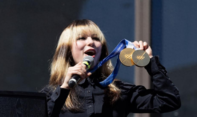 开云体育-刘美贤衣锦还乡：我爱奥克兰！ 已退出世锦赛未来两个月有26场商演|冬奥会|美国|米兰冬奥会|花样滑冰|米兰_新浪体育_新浪新闻